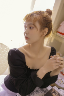 小岛みなみ